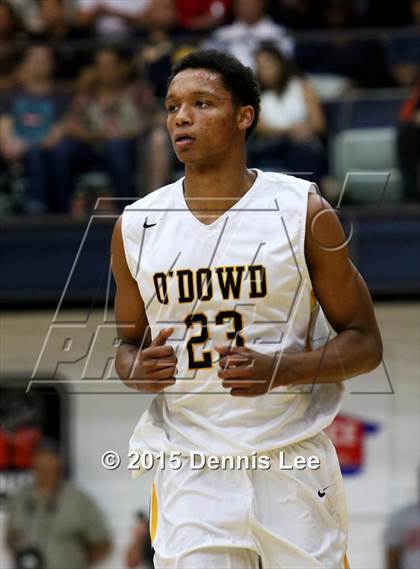 Thumbnail 2 in Moreau Catholic vs. Bishop O'Dowd (CIF NCS D3 Final) photogallery.