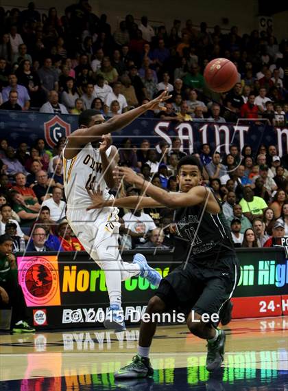 Thumbnail 2 in Moreau Catholic vs. Bishop O'Dowd (CIF NCS D3 Final) photogallery.
