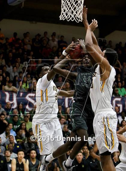 Thumbnail 3 in Moreau Catholic vs. Bishop O'Dowd (CIF NCS D3 Final) photogallery.