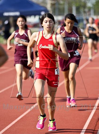 Thumbnail 2 in South West Yosemite League Meet #1 (1600m) photogallery.