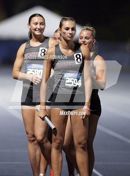 Thumbnail 1 in FHSAA Class 3A Final (4x400m) photogallery.
