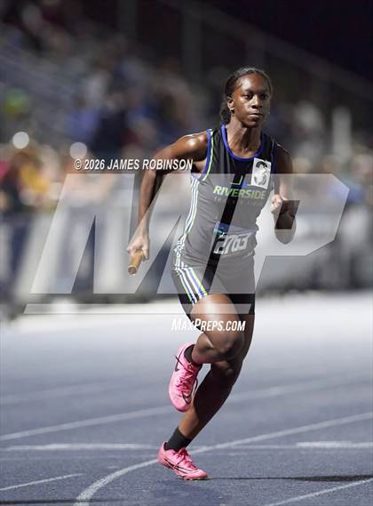 Thumbnail 3 in FHSAA Class 3A Final (4x400m) photogallery.