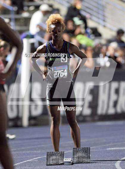 Thumbnail 3 in FHSAA Class 3A Final (4x400m) photogallery.