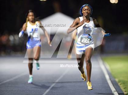 Thumbnail 1 in FHSAA Class 3A Final (4x400m) photogallery.