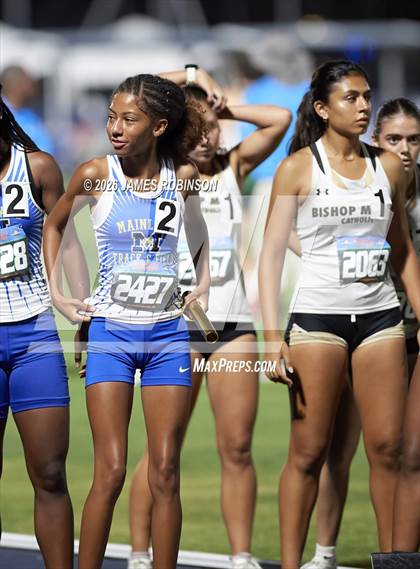 Thumbnail 3 in FHSAA Class 3A Final (4x400m) photogallery.
