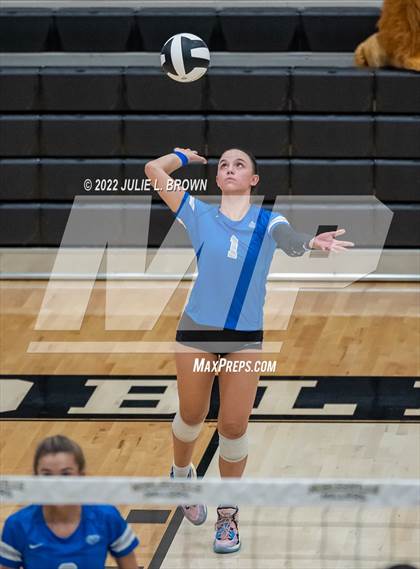 Thumbnail 3 in Hamilton Southeastern vs. McCutcheon (IHSAA 4A Regional final) photogallery.