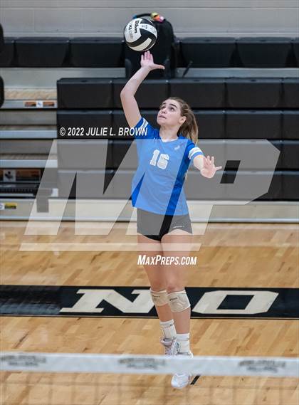 Thumbnail 3 in Hamilton Southeastern vs. McCutcheon (IHSAA 4A Regional final) photogallery.
