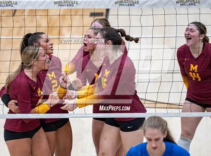 Thumbnail 1 in Hamilton Southeastern vs. McCutcheon (IHSAA 4A Regional final) photogallery.