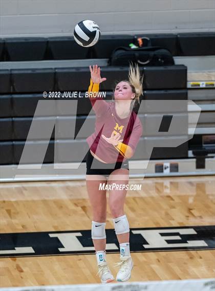 Thumbnail 3 in Hamilton Southeastern vs. McCutcheon (IHSAA 4A Regional final) photogallery.