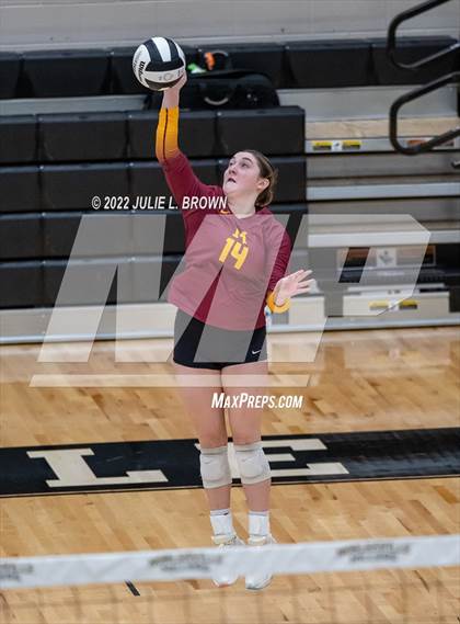 Thumbnail 2 in Hamilton Southeastern vs. McCutcheon (IHSAA 4A Regional final) photogallery.