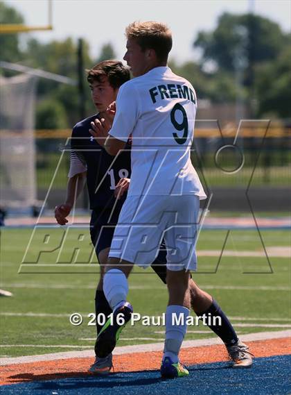 Thumbnail 3 in Fremd vs. Oswego photogallery.
