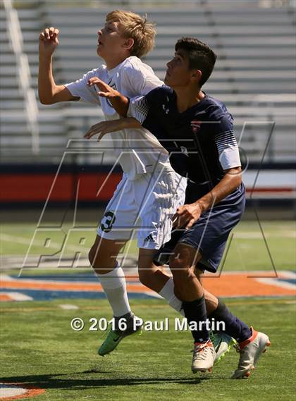 Thumbnail 2 in Fremd vs. Oswego photogallery.