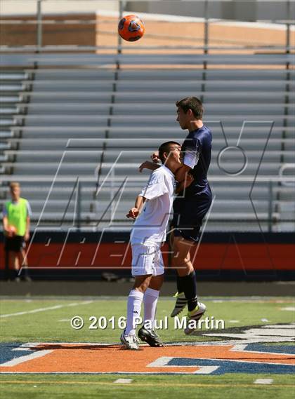 Thumbnail 2 in Fremd vs. Oswego photogallery.