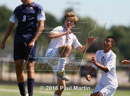 Thumbnail 3 in Fremd vs. Oswego photogallery.