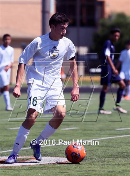 Thumbnail 2 in Fremd vs. Oswego photogallery.