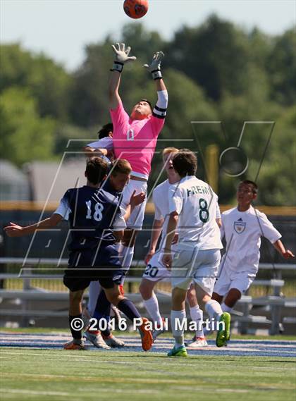 Thumbnail 2 in Fremd vs. Oswego photogallery.