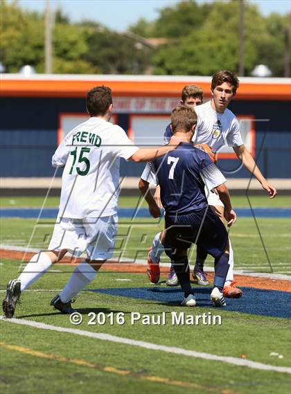 Thumbnail 2 in Fremd vs. Oswego photogallery.