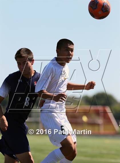 Thumbnail 2 in Fremd vs. Oswego photogallery.