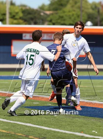 Thumbnail 1 in Fremd vs. Oswego photogallery.