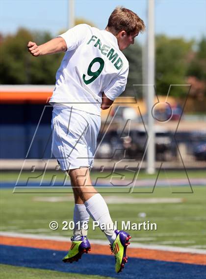 Thumbnail 1 in Fremd vs. Oswego photogallery.