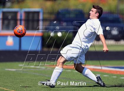 Thumbnail 1 in Fremd vs. Oswego photogallery.