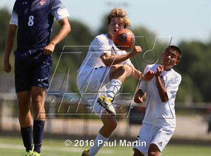 Thumbnail 1 in Fremd vs. Oswego photogallery.