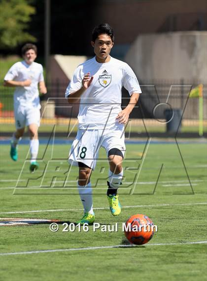 Thumbnail 3 in Fremd vs. Oswego photogallery.
