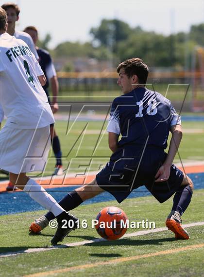Thumbnail 1 in Fremd vs. Oswego photogallery.