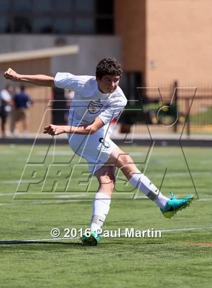 Thumbnail 1 in Fremd vs. Oswego photogallery.