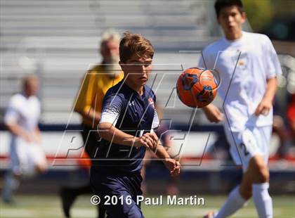 Thumbnail 1 in Fremd vs. Oswego photogallery.