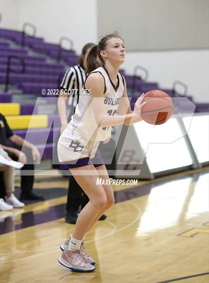 Thumbnail 3 in Columbus Academy vs Bloom-Carroll photogallery.
