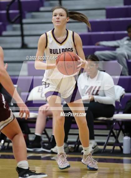 Thumbnail 2 in Columbus Academy vs Bloom-Carroll photogallery.