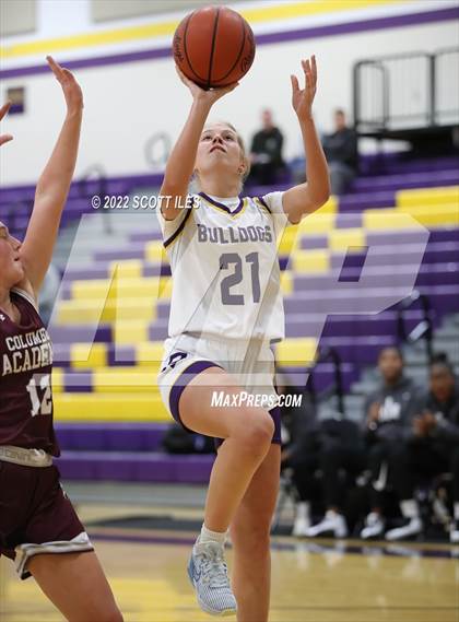 Thumbnail 2 in Columbus Academy vs Bloom-Carroll photogallery.