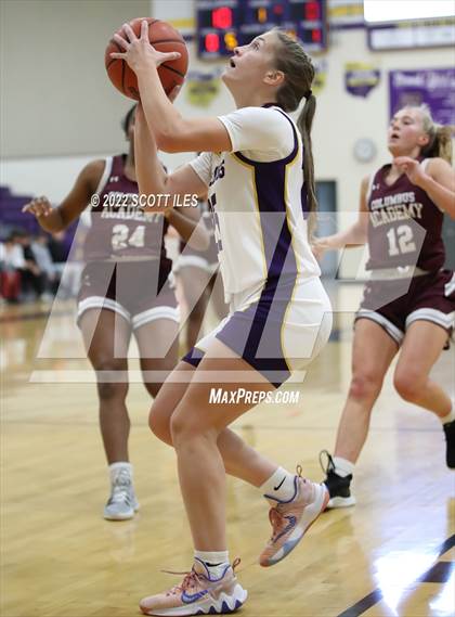 Thumbnail 1 in Columbus Academy vs Bloom-Carroll photogallery.