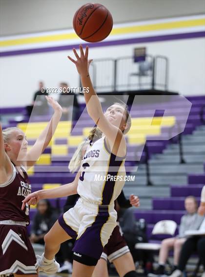 Thumbnail 3 in Columbus Academy vs Bloom-Carroll photogallery.