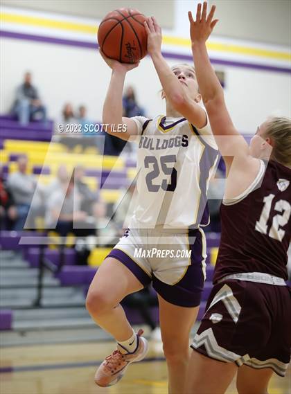 Thumbnail 3 in Columbus Academy vs Bloom-Carroll photogallery.