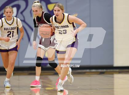 Thumbnail 3 in Columbus Academy vs Bloom-Carroll photogallery.