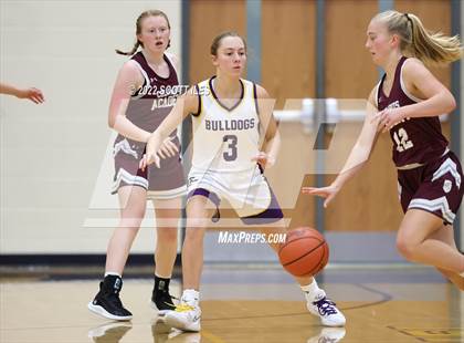 Thumbnail 2 in Columbus Academy vs Bloom-Carroll photogallery.