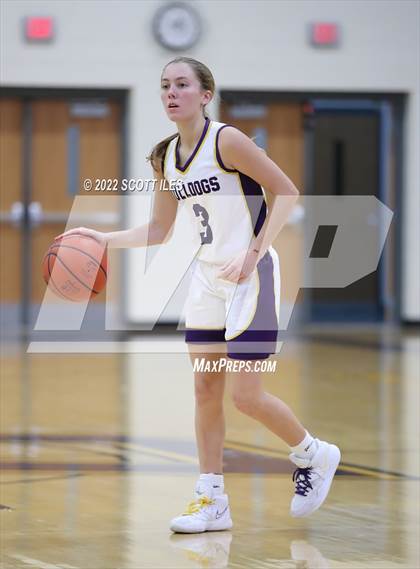 Thumbnail 1 in Columbus Academy vs Bloom-Carroll photogallery.