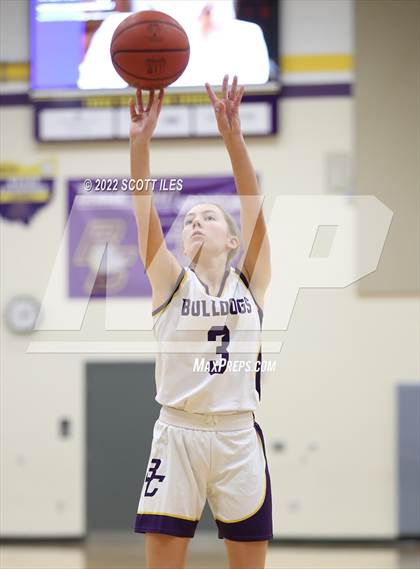 Thumbnail 2 in Columbus Academy vs Bloom-Carroll photogallery.