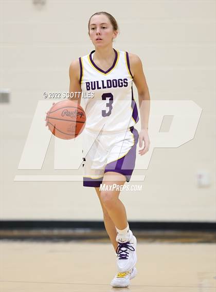 Thumbnail 2 in Columbus Academy vs Bloom-Carroll photogallery.
