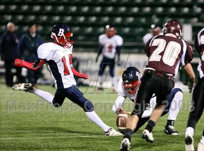 Thumbnail 1 in Binghamton vs. Orchard Park (NYSPHSAA Class AA West Final) photogallery.