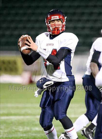 Thumbnail 1 in Binghamton vs. Orchard Park (NYSPHSAA Class AA West Final) photogallery.
