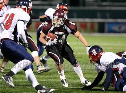 Thumbnail 2 in Binghamton vs. Orchard Park (NYSPHSAA Class AA West Final) photogallery.