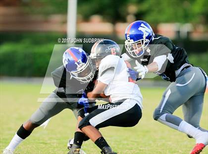 Thumbnail 1 in Churchland @ Norview photogallery.