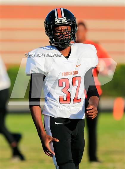Thumbnail 2 in Churchland @ Norview photogallery.