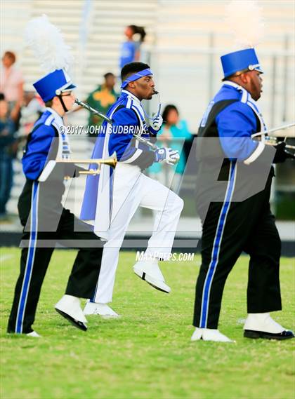 Thumbnail 1 in Churchland @ Norview photogallery.