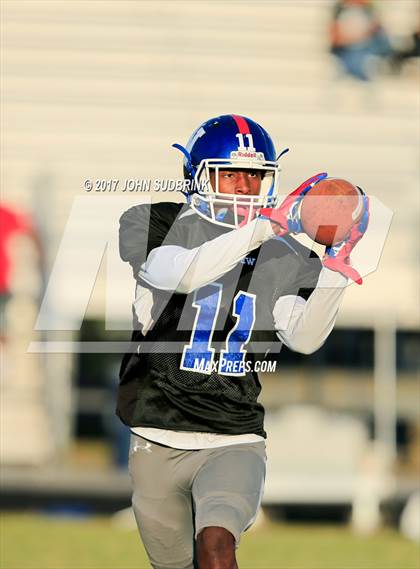 Thumbnail 3 in Churchland @ Norview photogallery.
