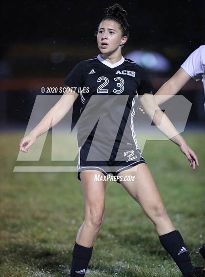 Thumbnail 3 in Bloom-Carroll vs Amanda-Clearcreek photogallery.