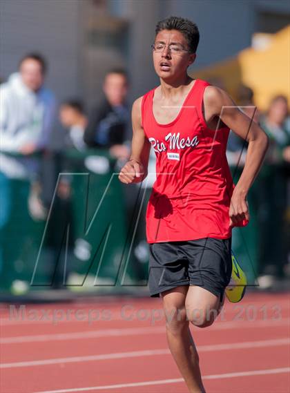 Thumbnail 2 in Ventura Invitational  4X1600 Relay photogallery.
